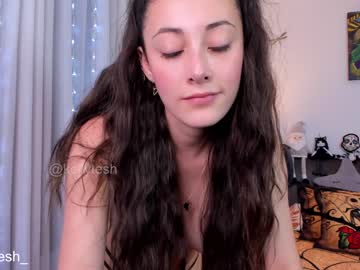 webcam girl kellytesh live cam image #1076282