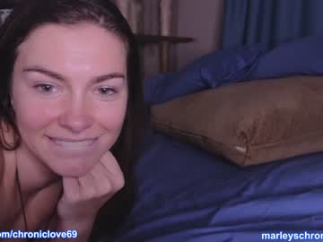 webcam girl chroniclove live cam image #6210396