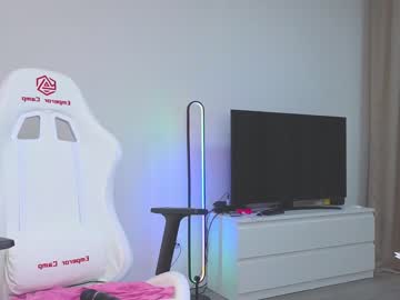 webcam girl lovlybambi live cam image #8934422