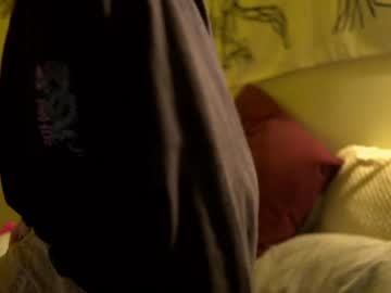 webcam girl crimsonxrapture live cam image #1199314