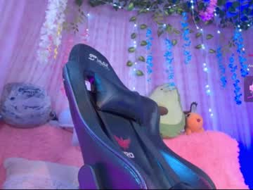 webcam girl seraphine23_ live cam image #9814681