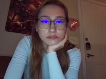 webcam girl madiosnrios live cam image #12534236