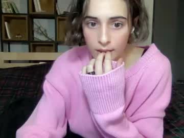 webcam girl wonderland_stia live cam image #7745516