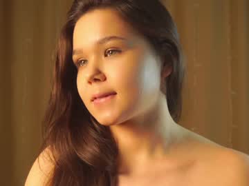 webcam girl helenmoors live cam image #5837959