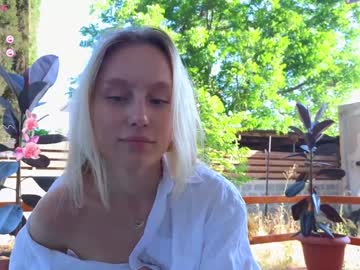 webcam girl callme_star live cam image #9689808
