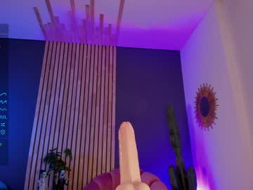 webcam girl lau__1 live cam image #7168302
