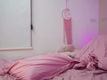 webcam girl little_effy18_ live cam image #11001047