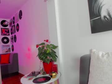 webcam tranny im_jessica_cherry live cam image #9015061