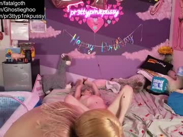 webcam girl pr3ttyp1nkpussy live cam image #6136560