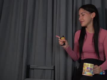 webcam girl elisa_moon live cam image #10295933