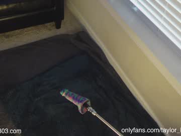 webcam girl taylor_love_303 live cam image #4041142