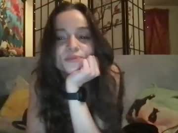 webcam girl gardenoflilith live cam image #1690176