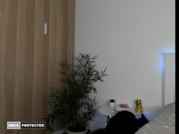 webcam girl belovedkhlloe live cam image #3612991