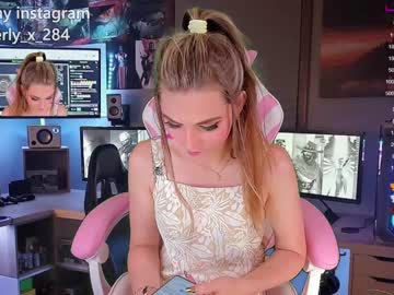 webcam girl queenafina live cam image #3391266
