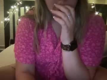 webcam girl m3ganzwrld live cam image #3949552