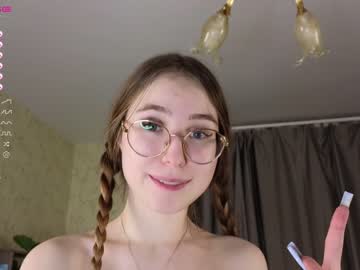 webcam girl afroditacaree live cam image #7639180