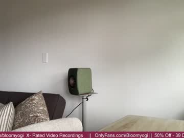webcam girl bloomyogi live cam image #6608625