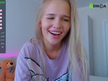 webcam girl princess_lolli live cam image #3282674
