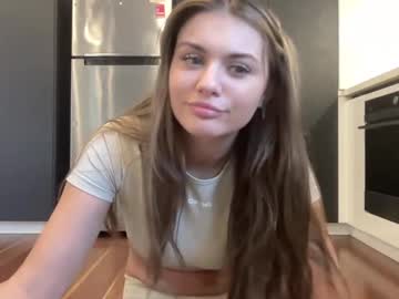webcam girl cassies1 live cam image #9646727