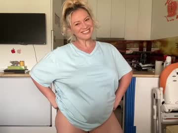 webcam girl kiradivine live cam image #6223510
