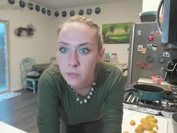 webcam girl pr3ttyp1nkpussy live cam image #1448945