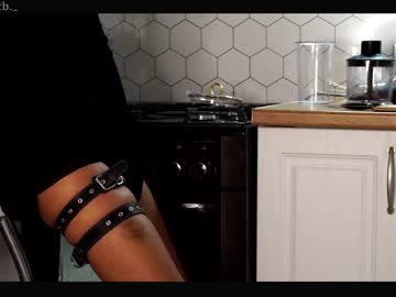 webcam girl emilybatee live cam image #7611612