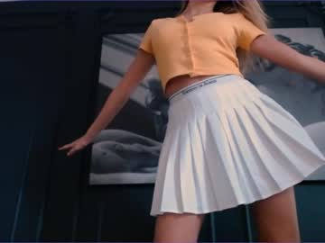 webcam girl bitter_moon live cam image #5485471