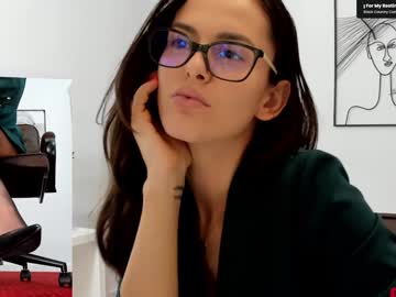webcam girl legswattitude live cam image #12649962