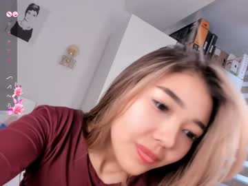 webcam girl miraann live cam image #11754398
