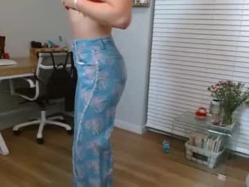 webcam girl lovecayaxo live cam image #7538797
