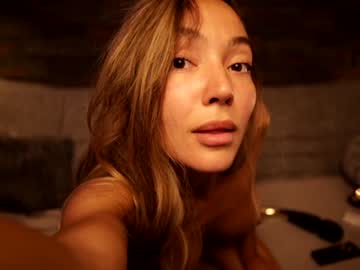 webcam girl fantasystudiox live cam image #2646517