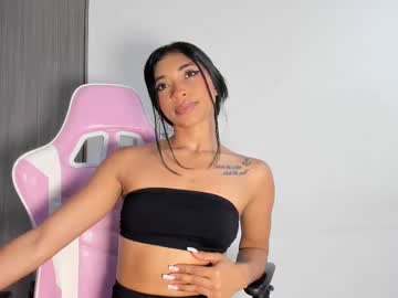 webcam girl skinnyy_16 live cam image #12910316