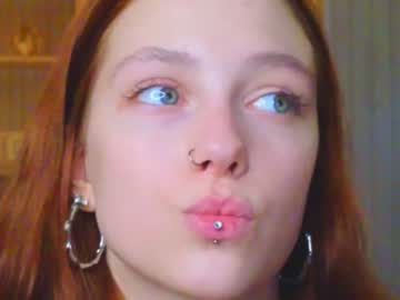 webcam girl shirleywhitney live cam image #8064774