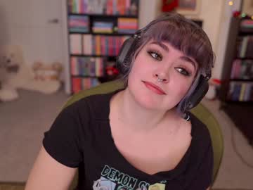 webcam girl serareads live cam image #11082691