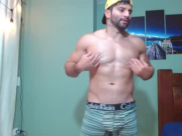 webcam man willhottwil1 live cam image #9181738