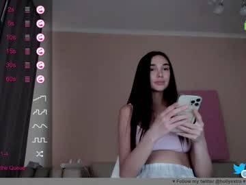 webcam girl hollyextra live cam image #6226943
