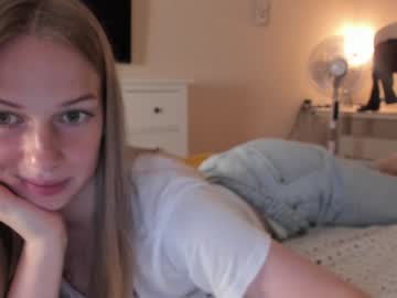webcam girl magic_couple13 live cam image #10321282