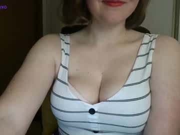 webcam girl heathergrayxo live cam image #10142482