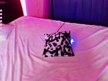 webcam girl lina_bitch live cam image #3135363