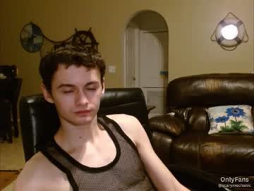webcam man scarymechanic live cam image #8433264