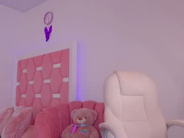 webcam girl nicolle_mitchelle live cam image #9595570