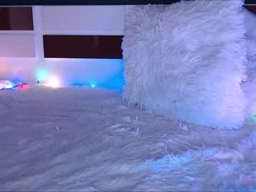 webcam girl mayadelevinnge live cam image #7101430