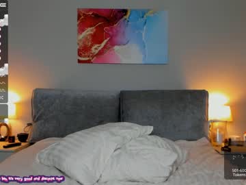 webcam girl your__voice live cam image #3857891