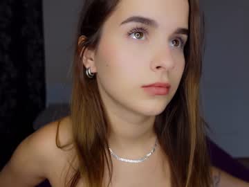 webcam girl agelina_summer live cam image #93494