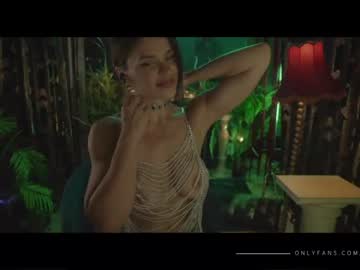 webcam girl lucieoude_ live cam image #3508928