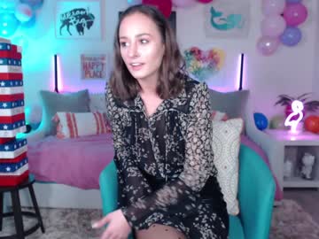 webcam girl holihurricane live cam image #5019365