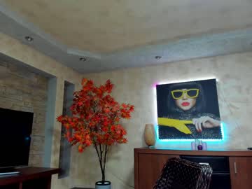 webcam girl raquelle_star live cam image #5135463