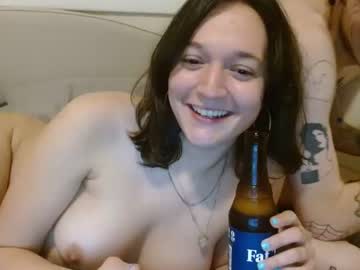 webcam girl college_peach live cam image #2773575