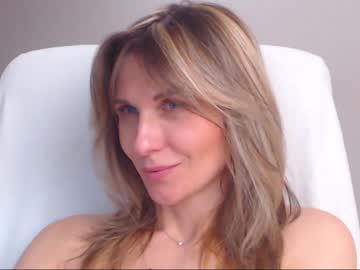 webcam girl lady_ada live cam image #1493011