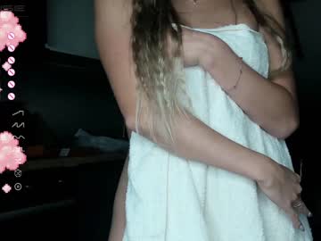 webcam girl mxxnsxsul live cam image #3592761